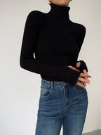 Women's Fitted Ribbed Turtleneck Sweater in Black