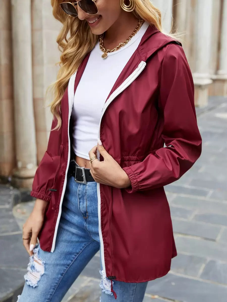 Women's Hooded Windbreaker in Bordeaux