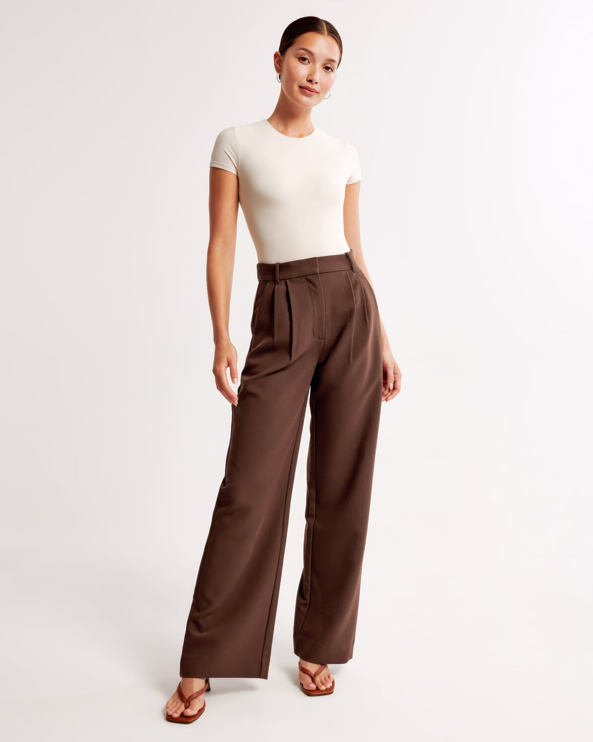 Tailored Wide Leg Trousers with Pleated High Waist in Brown